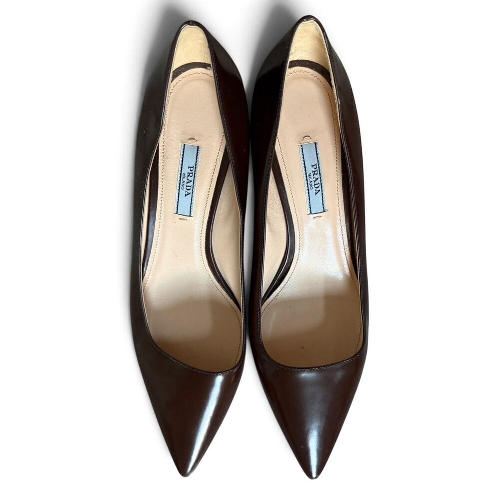 Vintage 90s Y2K Prada Milano Brown Leather Pointed Toe Kitten Heel Pumps Size 39 - Picture 2 of 11